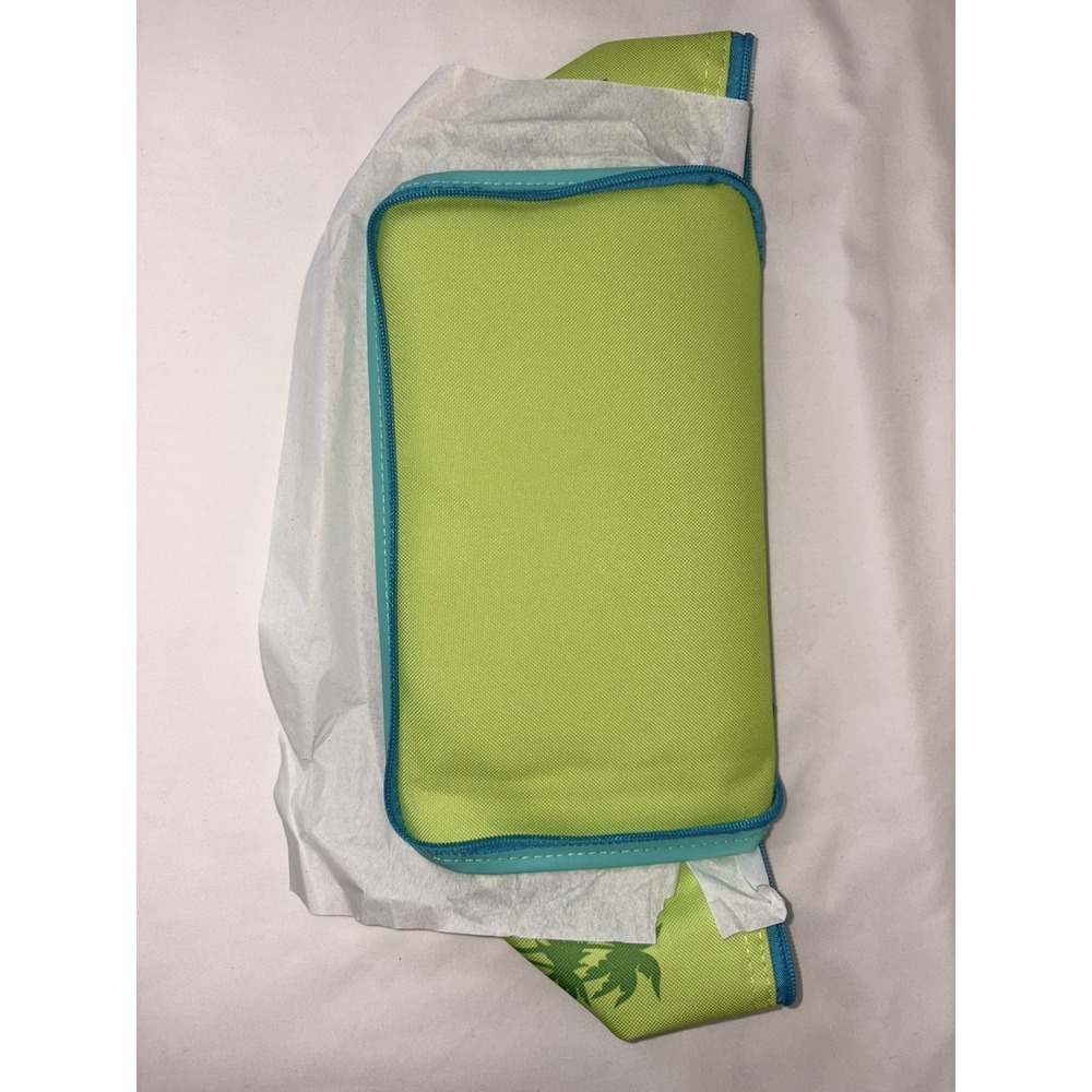 Trader Joes 2026 Mini Insulated Tote Summer Fun Lunch Bag - Picture 3 of 3